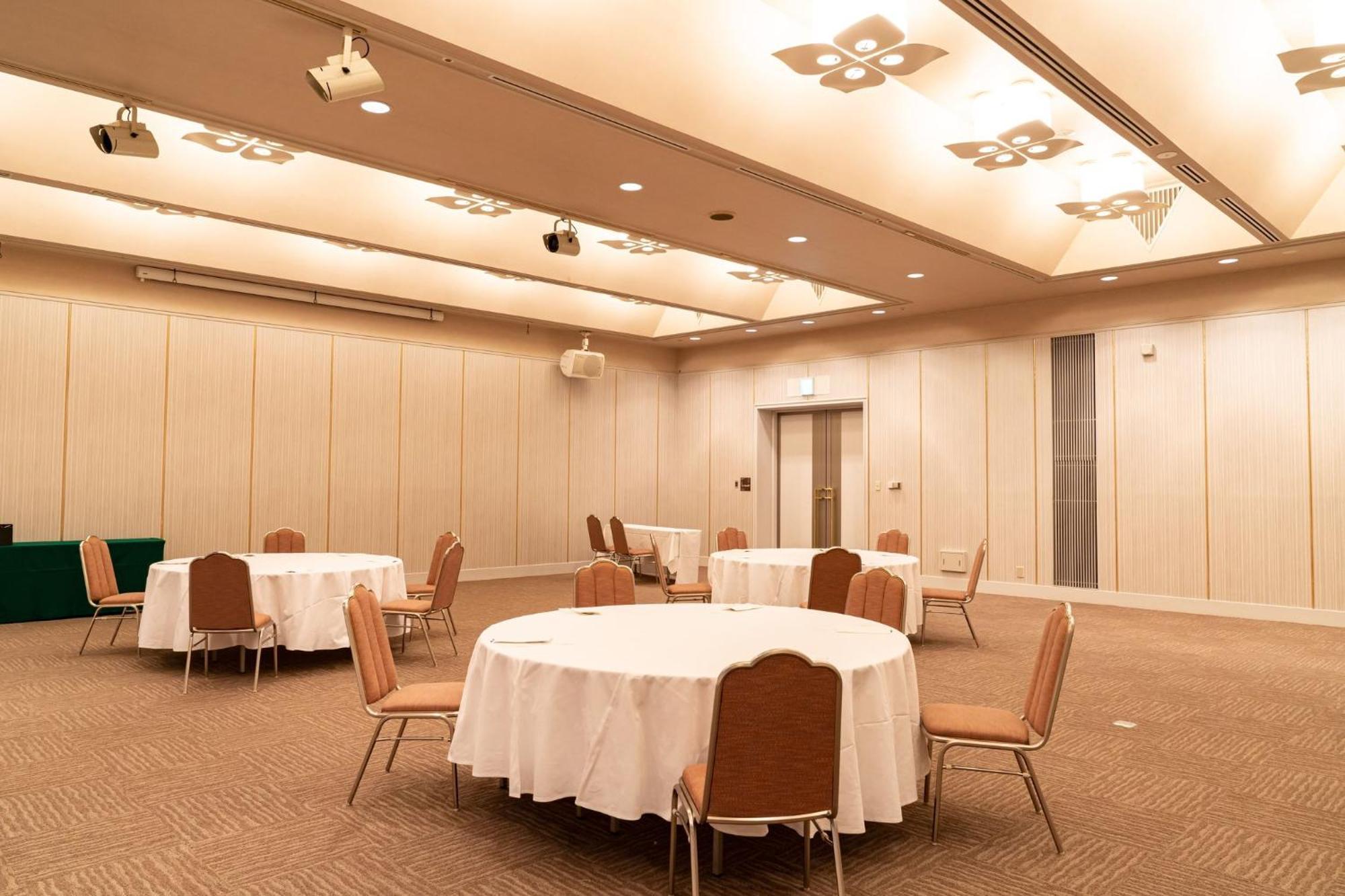 Holiday Inn Resort Shinano-Omachi Kuroyon By Ihg Экстерьер фото
